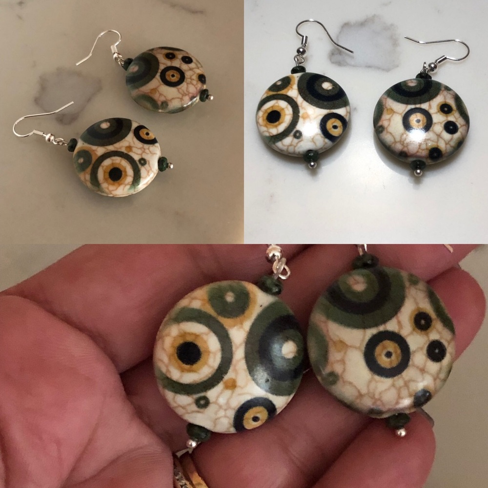 Retro mod large circle earrings